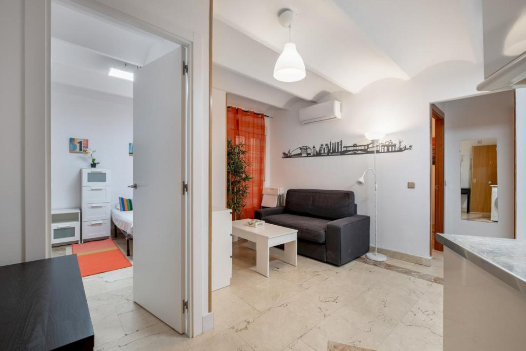 2 Bedroom 1 Bathroom Furnished - Sol - Cozy Vintage - Mintystay Madrid Luaran gambar
